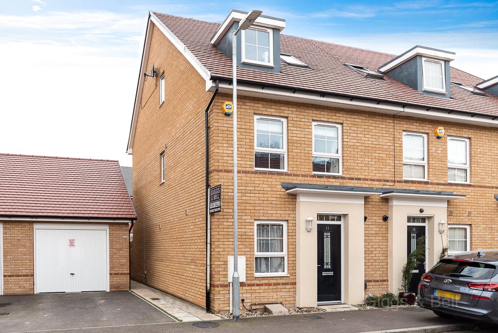 Giggs_and_Bell's tweet photo. *SOLD &amp; MORE HOUSES NEEDED*

The Giggs &amp; Bell team have sold this gorgeous property in Dunstable… and we require more!🏡👍🏻

If you’re thinking of selling your home in the Luton or Dunstable area, sign up to our free instant online valuation tool here - https://t.co/dBkwT0IaXi https://t.co/WS2vdqBOlk