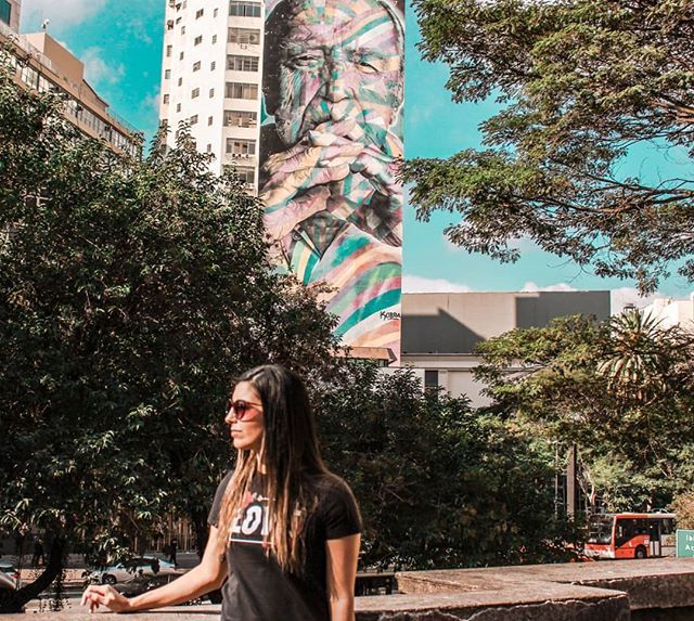 blogTurisLife's tweet photo. Quem é que não se encanta quando encontra um colorido no meio da selva de pedra? 🎨🖌️
.
.
Na Av Paulista, um dos cartões postais de São Paulo, podemos encontrar uma homenagem ao arquiteto Oscar Niemeyer. Esse painel que chama a atenção de quem passa (… https://t.co/HxqLmoY6v7 https://t.co/l6v7rLtC8R