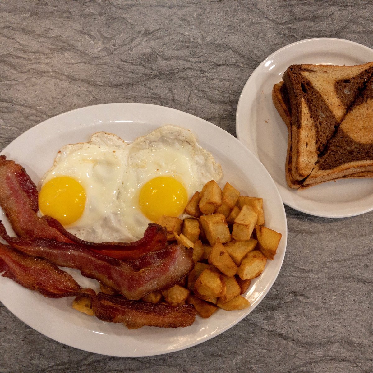 Nicky’s Cafe tweet media