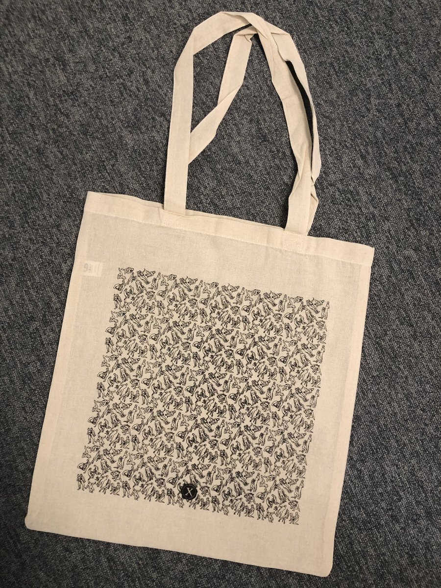 RT pour tenter de gagner un tote bag #Dorcel 🤗
