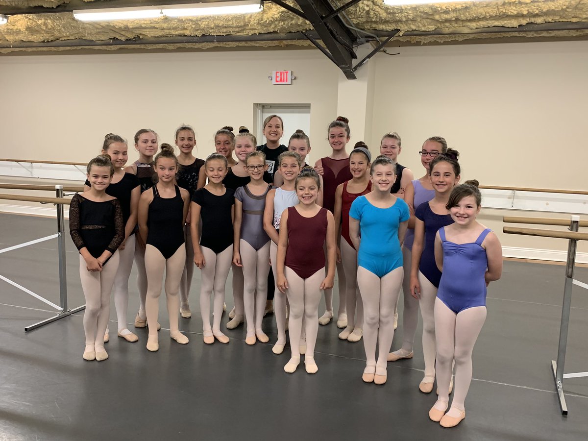 LC_CivicBallet's tweet photo. Summer Intensive Week 2 kicking off! Instructors this week are Tricia Barrow and Ginger Gondren! Both of these ladies have an extensive and rich background with LCCB! Have a great week everyone!! https://t.co/RwekBwElqw