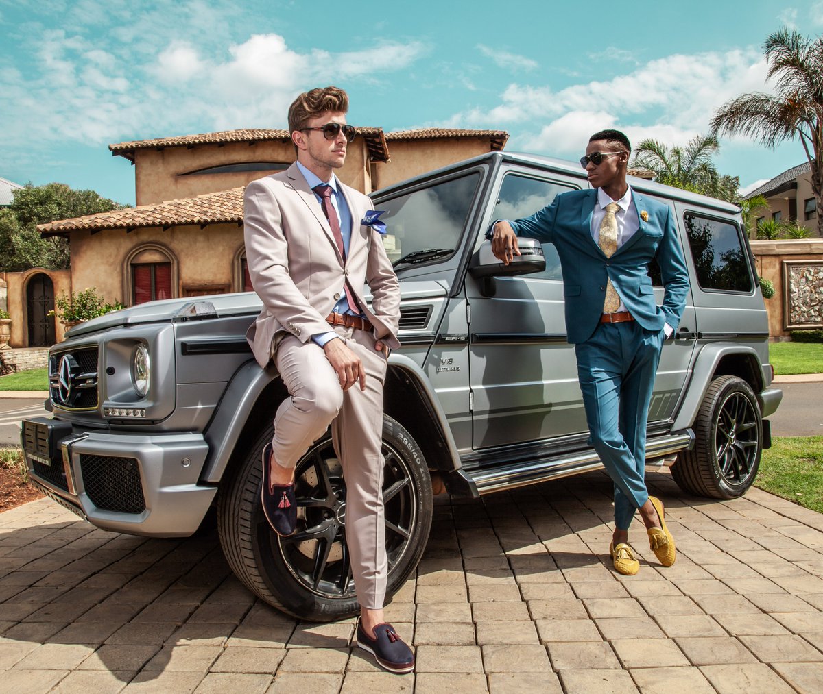 deetzblom's tweet photo. Was in my element shooting with Zerga the other day 👽
.
.
. 
#zerga #suit #formal #luxury #Mercedes #mensfashion #menstyle #photography #shoot #carsofinstagram #gwagon #livinglife #sync #syncmodel #model https://t.co/VClXUKOTGl