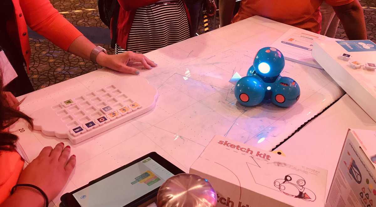 Pinchbecklib's tweet photo. @BirdCoya Wondering if tactile coding tiles would serve a purpose in your program @PowhatanHS. Sequencing, operations, choices, planning, storytelling, etc. #iste19 #puzzlet https://t.co/zeRFLUrGWY