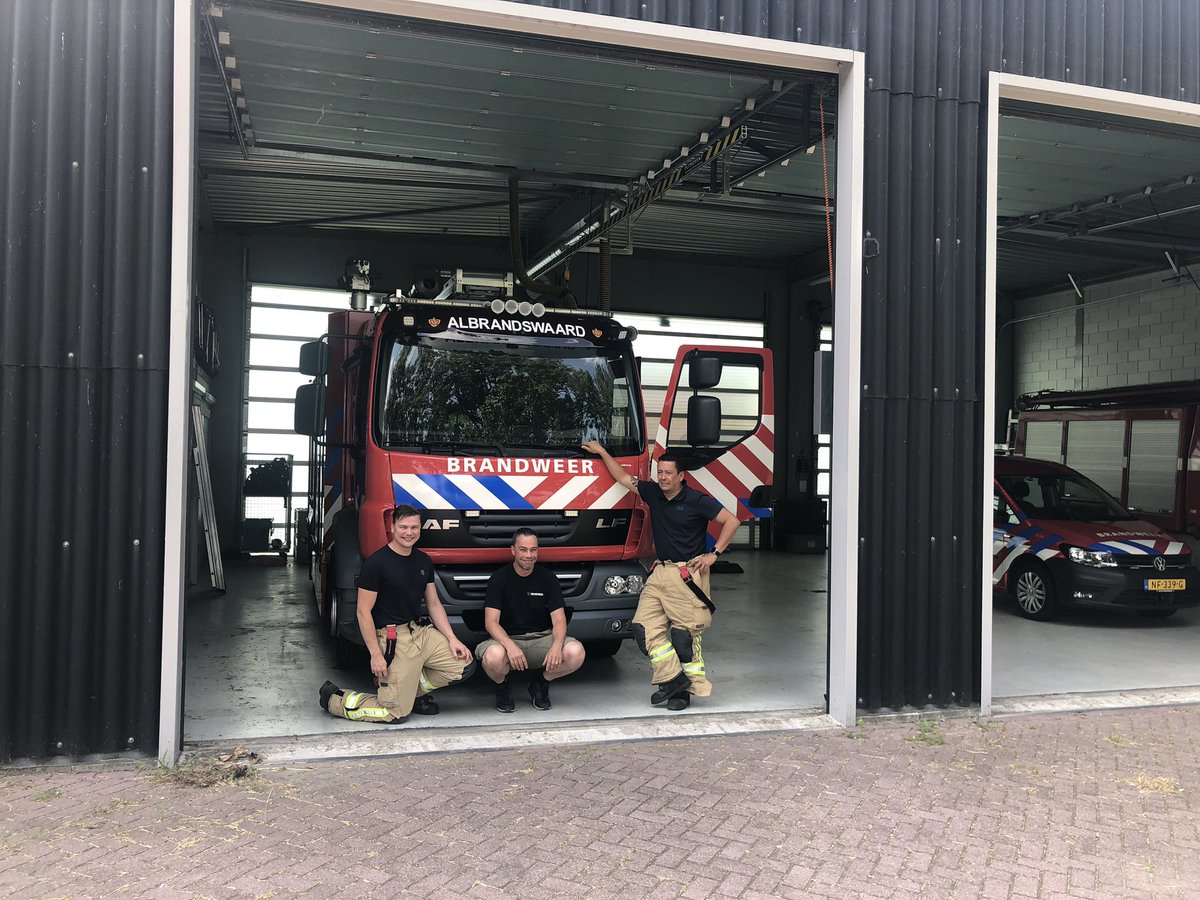 Wegens landelijke storing bij 112 worden alle kazernes bezet. Heeft u een melding IN DE GEMEENTE ALBRANDSWAARD kunt u deze via 112 proberen te melden en als dat niet lukt via dit kanaal. U kunt ook bij de kazerne aan de Schreuder van der Kolklaan langskomen.