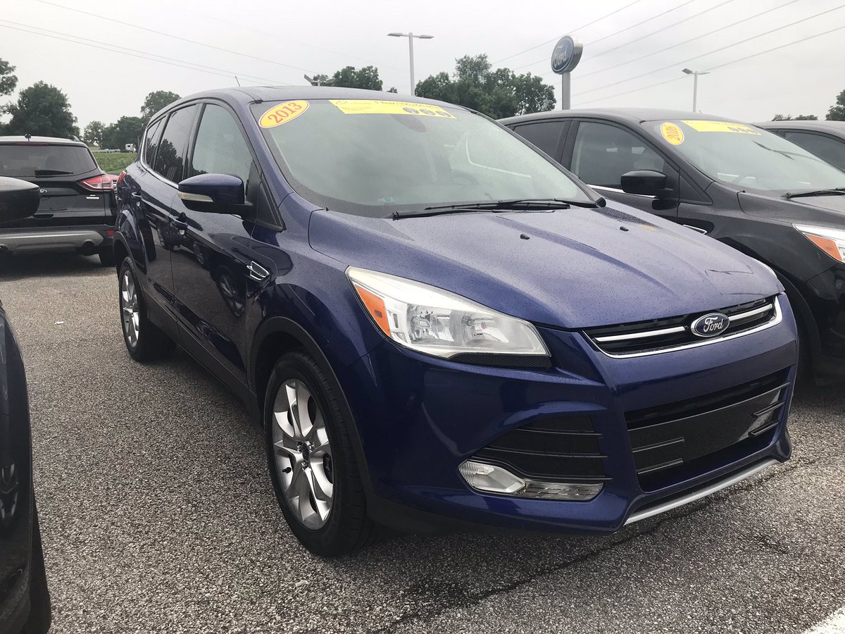 Check out this 2013 Escape with only 54k miles! Sunroof and heated seats. Only $13,616. Visit Bedford Ford Lincoln or drivebedford.com for more details