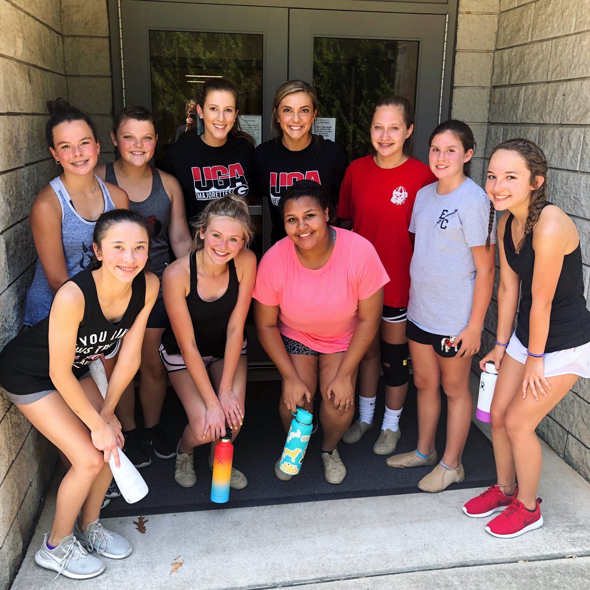 UGAMajorettes's tweet photo. We had an AMAZING first Junior Auxiliary practice yesterday!! Be sure to join us July 7th for our next practice! #ugatwirlers #godawgs https://t.co/HkwUusSFJy