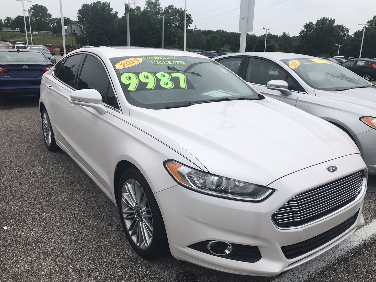 Check out the savings on this 2014 Fusion with leather, heated seats and sunroof! Price lowered to $9561. Visit Bedford Ford Lincoln or drivebedford.com for more details