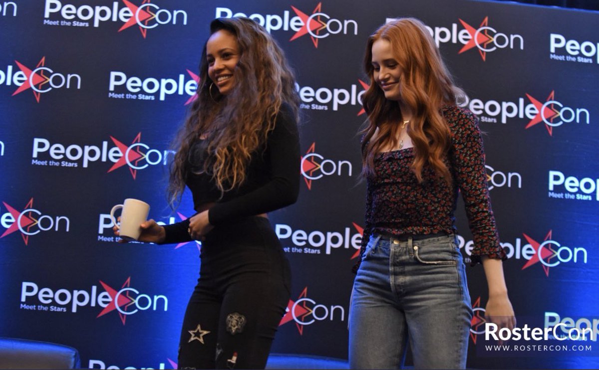 ChoniRendezvous's tweet photo. My #TeenChoice2019 #ChoiceShip is @madelainepetsch and @VanessaMorgan as #Choni from #Riverdale https://t.co/JRY9ANjmXN
