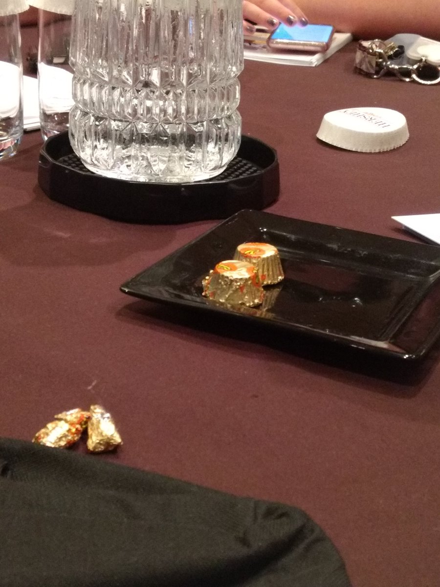 AndreaLazarus's tweet photo. Rolling up on some peanut butter cups! 😹😸 #SNACAC #PACAC2019 Loved the keynote! https://t.co/0tTFwKKOjj