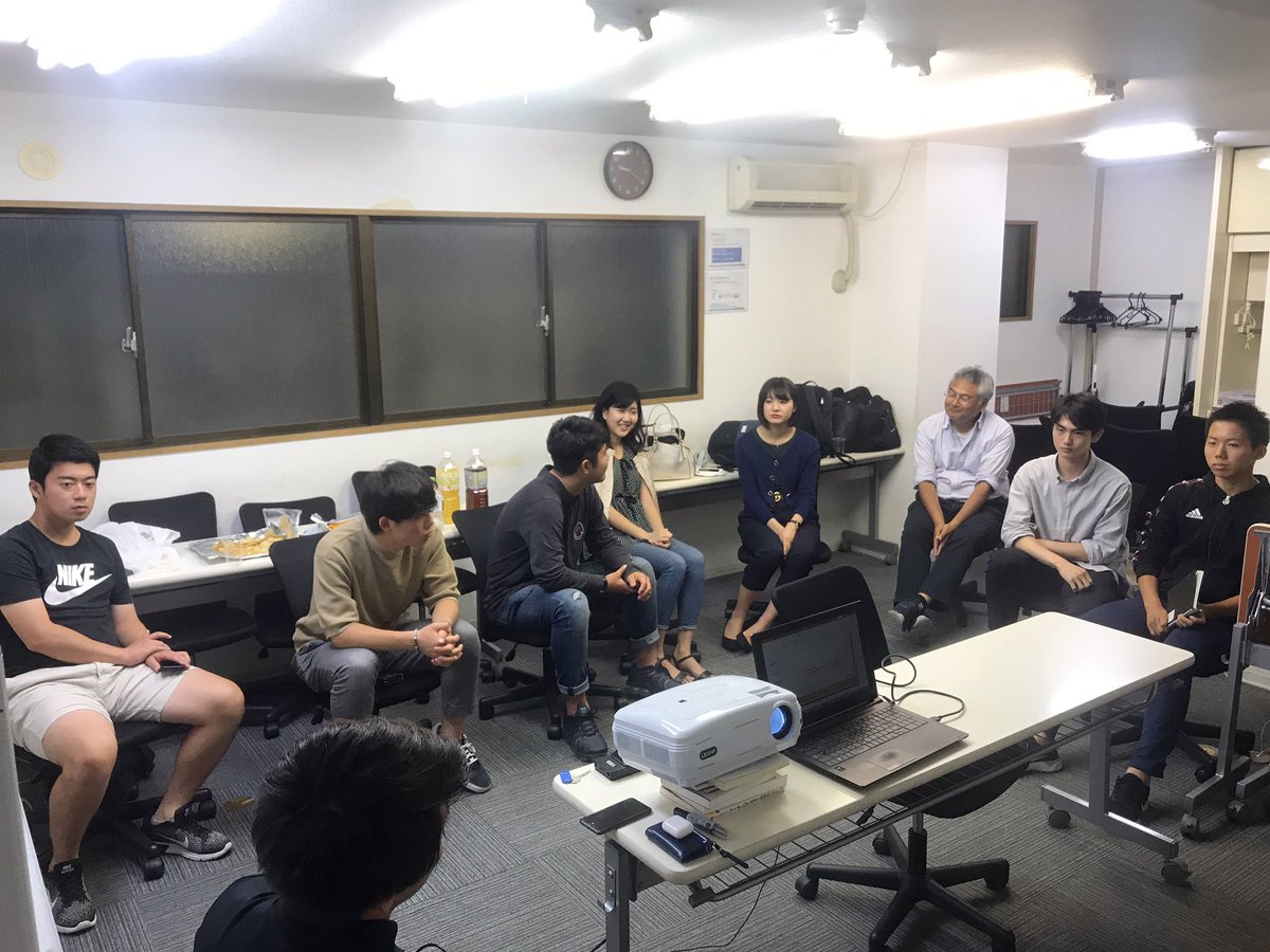 JaspProject's tweet photo. 【第1回 J3交流会】

初の試みとしてJASP主催で交流会を実施！😁

段取り不足でごちゃごちゃした面もありましたが、後半は話が盛り上がりました！

クイズは皆さん一生懸命考えていて時間がオーバーすることも🤣

今後も定期的に開催して、ジュニアに携わる人を繋げていけるような場を提供します！ https://t.co/AsYROxYVvP