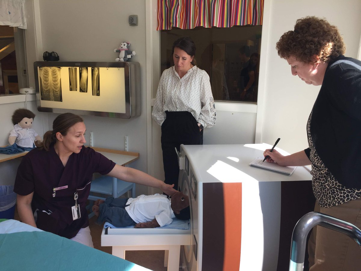 ChildLifeUnited's tweet photo. Sweden takes MRI preparation to the next level, with therapeutic play and appropriate language. #childlife #childlifepracticum #childlifestudent https://t.co/1x7FeEchOU