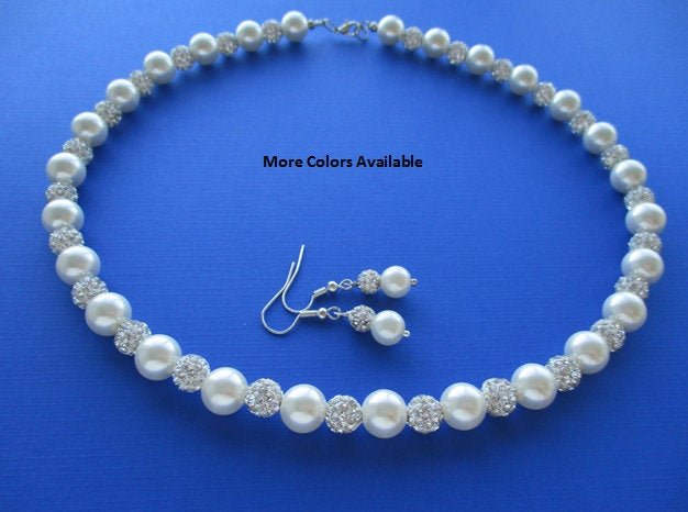 gaudreau_louise's tweet photo. A gorgeous pearl and crystal jewelry set!#BrideJewelrySet #BrideGiftSet #bridegift #BridePresent #BridesmaidJewelryset #bridesmaidgifts #MaidofHonorjewelryset #MaidofHonorGift #BridalPartyGift #bridalgiftset #bridaljewelry #BridalJewelryset https://t.co/6RYFQIoDlD https://t.co/j7nbZdz0aQ