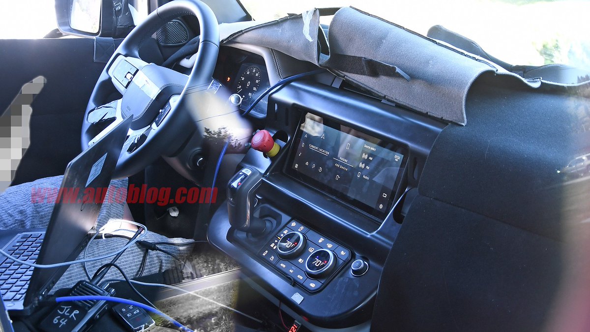 therealautoblog's tweet photo. 2020 Land Rover Defender interior spy shots confirm leaked design: https://t.co/1e4w9Bi9Lh https://t.co/Bf5dRyM76O