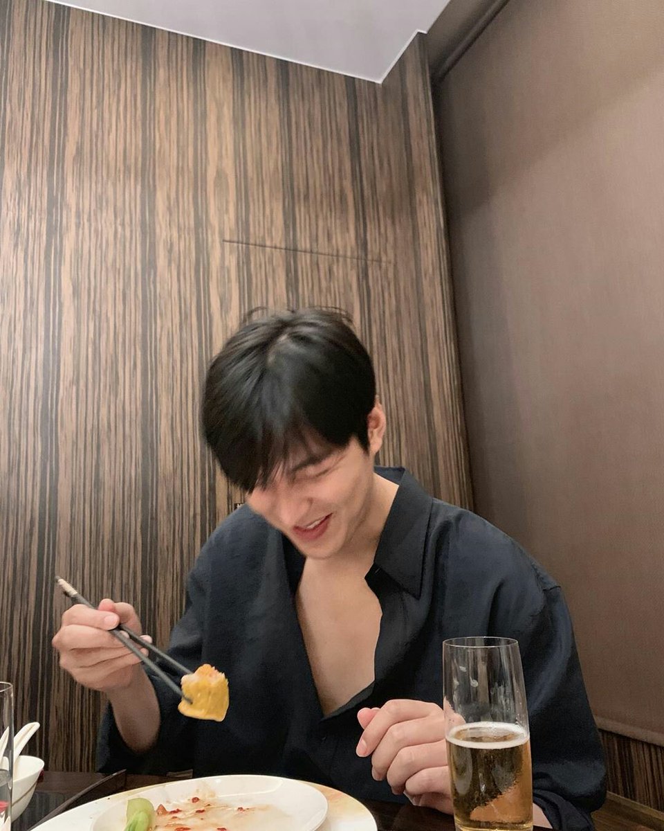 alwaysminoz's tweet photo. Enjoy your meal honey 🍜 

#LeeMinHo #Leeminho https://t.co/jLOyWJ6iET