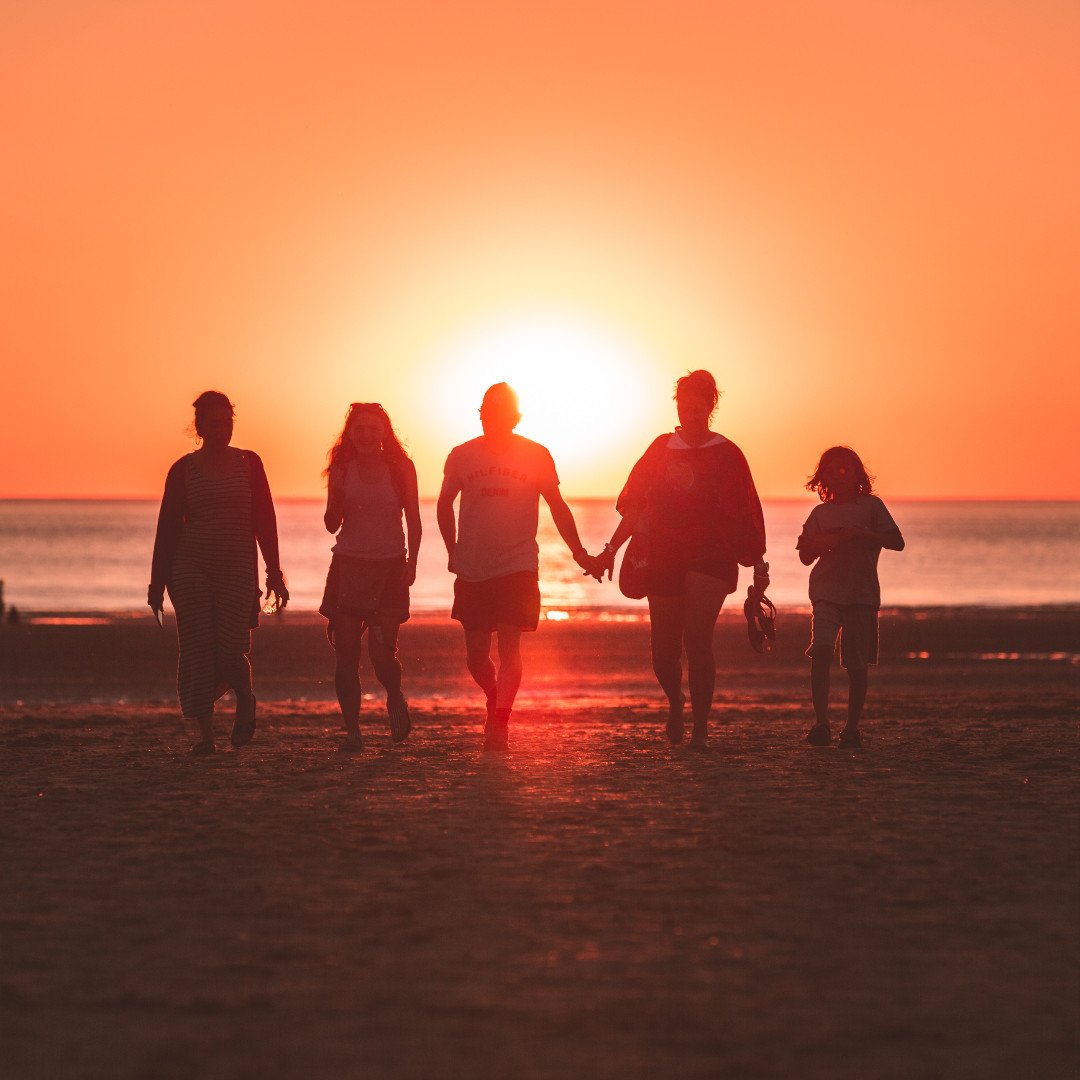 CollegeData's tweet photo. School's out, summer's in! Have a wonderful, well-earned summer break from all of us at CollegeData.
#summer #summer2019 #studentsummer #studentlife #recharge #CollegeData https://t.co/gJ87j74UVP