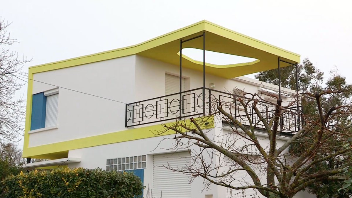 comf3aqui's tweet photo. Documentaire inédit sur la reconstruction de Royan après la 2ème guerre mondiale. "Royan, l'architecture du soleil" ce soir après Soir 3 sur @F3Aquitaine
@F3PoitouChtes @F3Limousin @royanatlantique @royan1950 @RoyanActu @RoyanCoteBeaute @SO_LaRochelle @Bleu_Rochelle #architecture https://t.co/0jCKxBIqvr