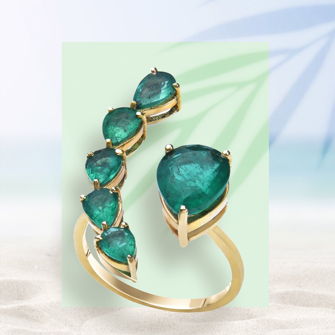 GemfieldsLtd's tweet photo. Summer celebrations are in full swing with the Green Envy ring by @HouseofMerakiLondon featuring Zambian emeralds ✨ #gemfields #gemfieldslovescolour #houseofmerakilondon https://t.co/OEH5D6NFV9