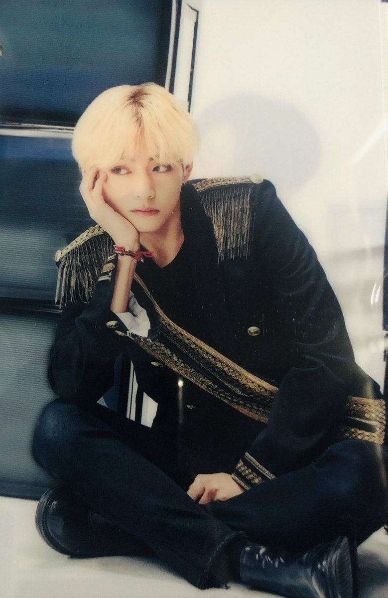 Koreaboo's tweet photo. Disney princes can't compete. https://t.co/nIWtGtLR2Y