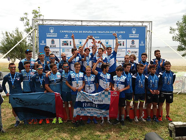 El equipo masculino del <a href="/CTAguilas/">Club Triatlón Águilas Primaflor</a>  consiguió el pasado fin de semana el ascenso a la segunda división nacional de Triatlón tras quedar subcampeones en el Campeonato de España por clubes que se disputó en Boiro 🙌 ¡Enhorabuena campeones! 

bit.ly/2X2wxHk Vía <a href="/murcia_com/">Murcia.com</a>