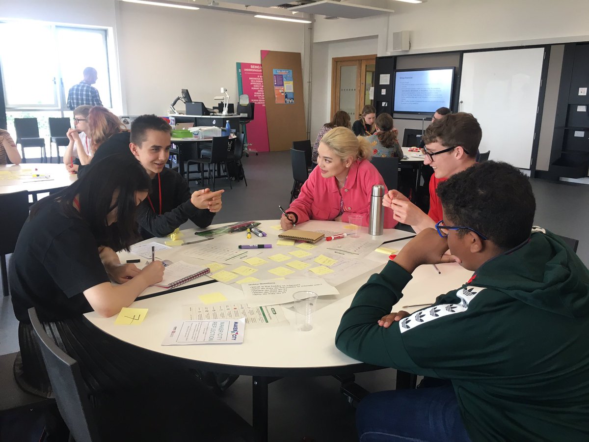 DottyBaker's tweet image. Project briefs have been set &amp;amp; team names decided. Impressed with some of the team names - ‘Project Sponge’ - because they’re going to soak up all the creative ideas. ‘P&amp;amp;R team’ - which stands for perseverance &amp;amp; respect. #MakerCity @jumpkwmc @UoBris_Innov #workexperience