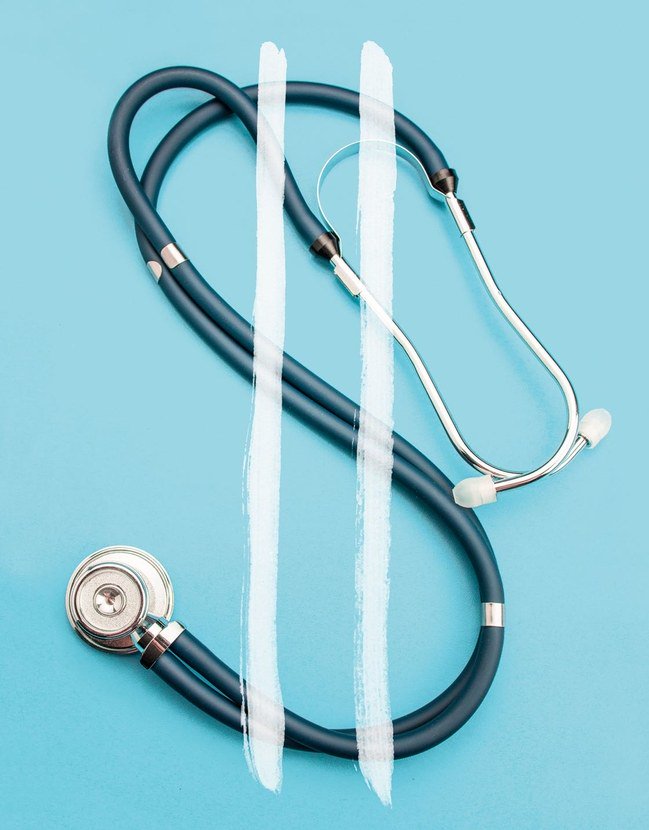 nathanheller's tweet photo. In this week's @NewYorker, I look at crowdfunding as an increasingly popular solution to the rising costs of medical care. Who really wins and loses? https://t.co/oHq9C6CftO https://t.co/O2vrPlKZZc