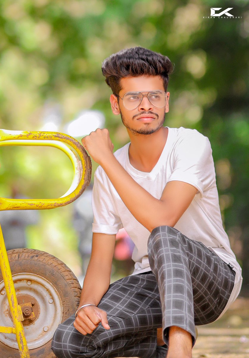 Kiranck1111's tweet photo. 🖤ck▪️◾◼️⬛
.
@Kiranck612
P H O T O G R A P H Y📷
.
@ck_photography_editography
.
#ckphotographyeditography
#canon
#fashion 
#shootout📷 
#maharashtra 
#nashikmodels 
#2k19 https://t.co/ythmjq1w4j