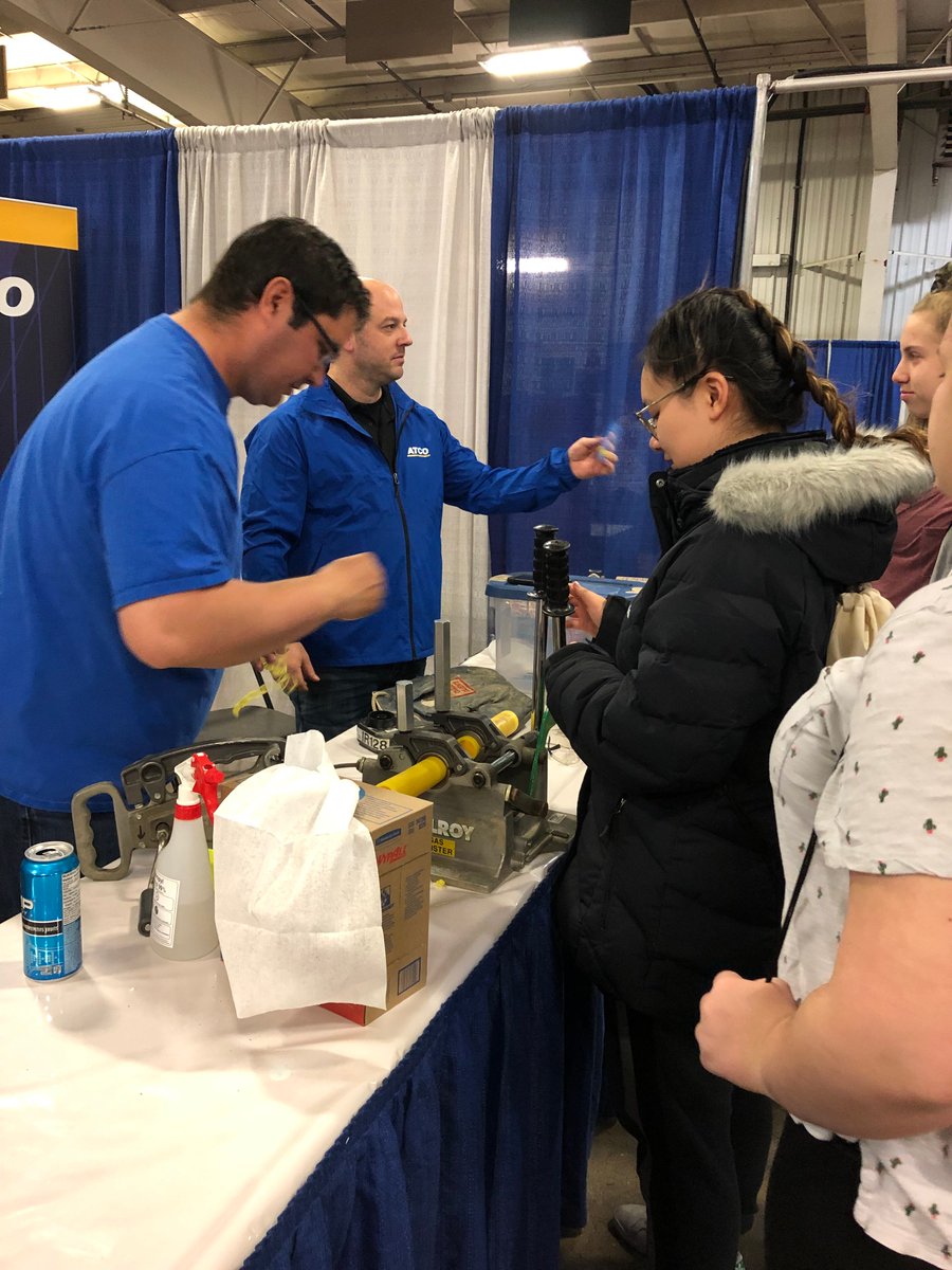 TryATradeLloyd's tweet photo. 10th Annual @TryATradeLloyd was a success hosting over 1400 area High School students from @BTPS28  @LloydPublic @LloydCath @northwestsd203  @LskySD @EastCentralCatholic #MeadowLakeTribalCouncil #Eagleview https://t.co/YGnLmUwq2b