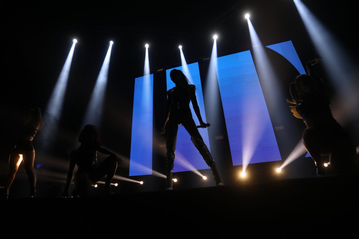ChechoFotografo's tweet image. Anoche @TiniStoessel se presentó en @movistararena en el marco de su gira #QuieroVolverTour #QuieroVolverTourChile 
.
@la_oreja 
@radiotouch10 
.
📸 © Checho García Pardo (@chechofotografo)