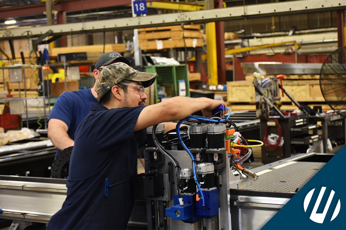 MulticamUSA's tweet photo. All MultiCam #CNC machinery is proudly built in the #USA to ensure uncompromising quality and durability. 
#manufacturingmonday https://t.co/SgGXXvWirX
