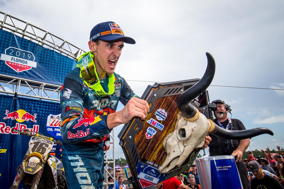 ffmoto's tweet photo. #CoupDeChapeauAuxFrançais
@Mahiaslucas, @AndyVERDOIA, @GautierPaulin, #TomVialle, #MathysBoisramé, @MarvinMusquin25, @DylanFerrandis, #StephenRubini, #TomGuyon, #LoïcLarrieu, @charlierchris23, @AntoineBasset, #DavidAbgrall, #AnthonyGeslin, ,... https://t.co/YHnoiozNwZ https://t.co/1A3doBpIKM