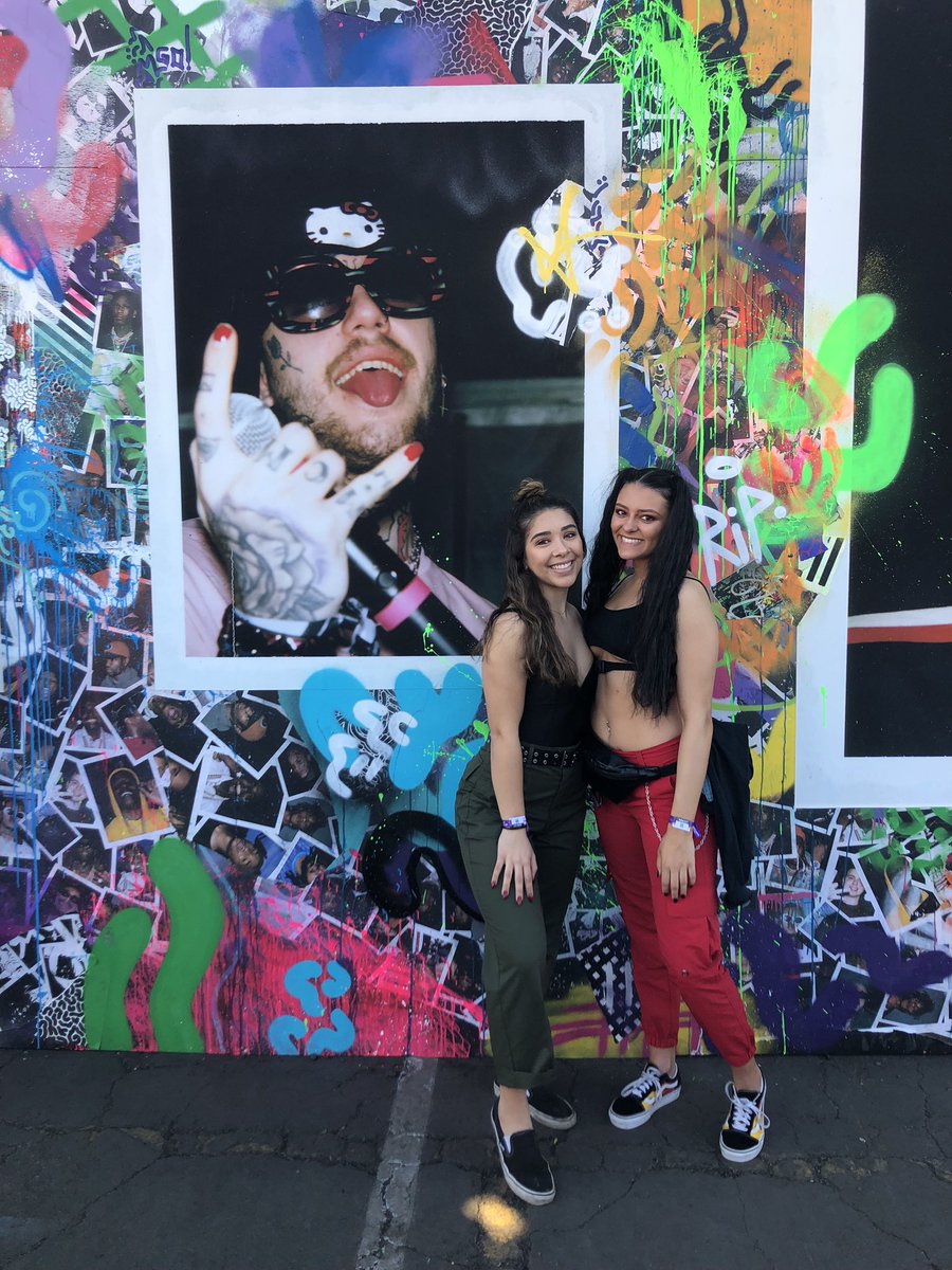 bellamendezz's tweet photo. Happy birthday to one of my bffs!!! ilyyyy sm thanks for being the best gf evaaa hehe💕💕 wish I was there to celebrate🥺 https://t.co/AuUmd1IoYl