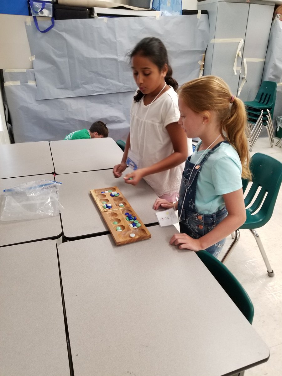 SallySm0401's tweet photo. Much needed brain break at MacFarlane. #essp3 @Gifted_HCPS #makingfriends https://t.co/El7Lkngn3J