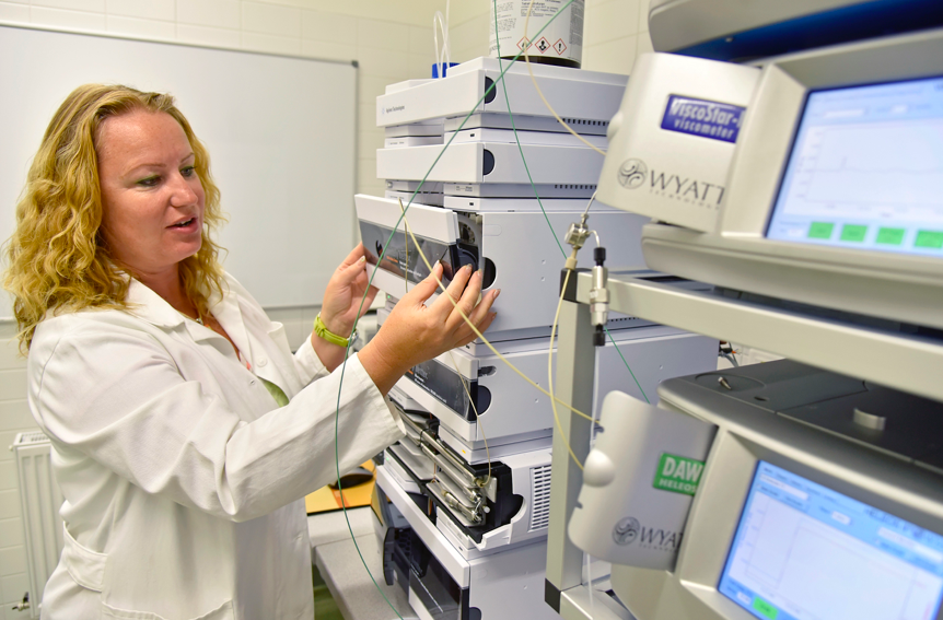 CEITEC_Brno's tweet photo. "Creating new biomaterials is like doing puzzle", says Lucy VojtovΓ‘, the new Research Group Leader of #AdvancedBiomaterials at @CEITEC_Brno @VUTvBrne. Read more about her scientific journey: https://t.co/0zlooS0PFg #interview https://t.co/98jSeHekeH