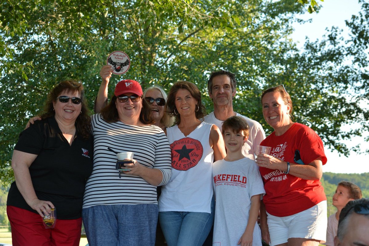 wakefieldschool's tweet photo. We had such an amazing time at @GreatMeadowVA Twilight Polo this past Saturday. Thank you, @BeverlyEqVa Equestrian, for playing for Team Wakefield. Team Wakefield won 7-2! https://t.co/Fe4j59bMHB