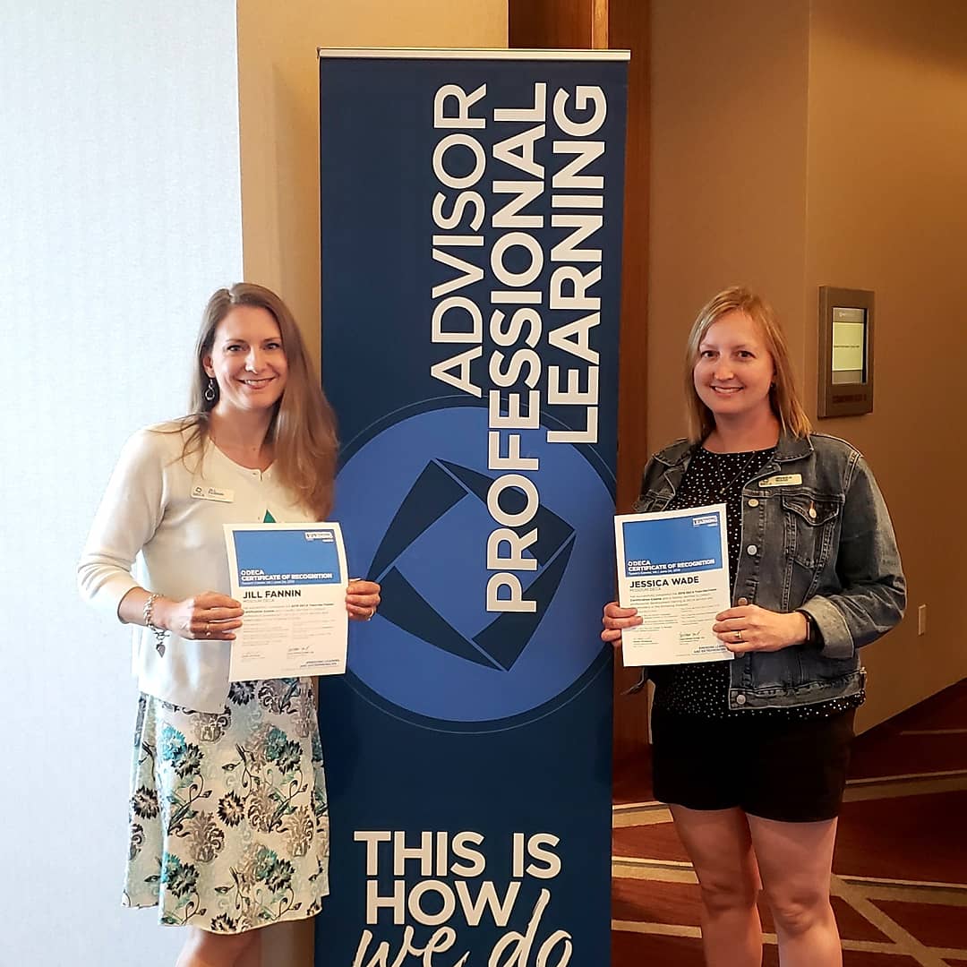 ScottTechDECA's tweet image. Graduates of Train the Trainer.@jrw1979 #HereWeGo #modeca