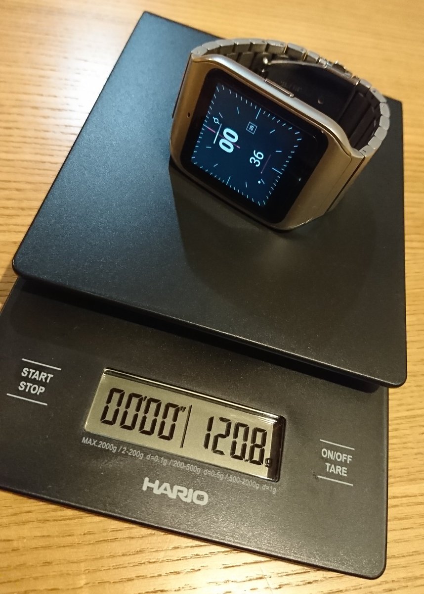 dbd_drop's tweet image. 重さからの解放。この軽さは安っぽさに近づきつつもつけてることを忘れてしまいそうなカルとフイット感。
#smartwatch3
#garmininstinct