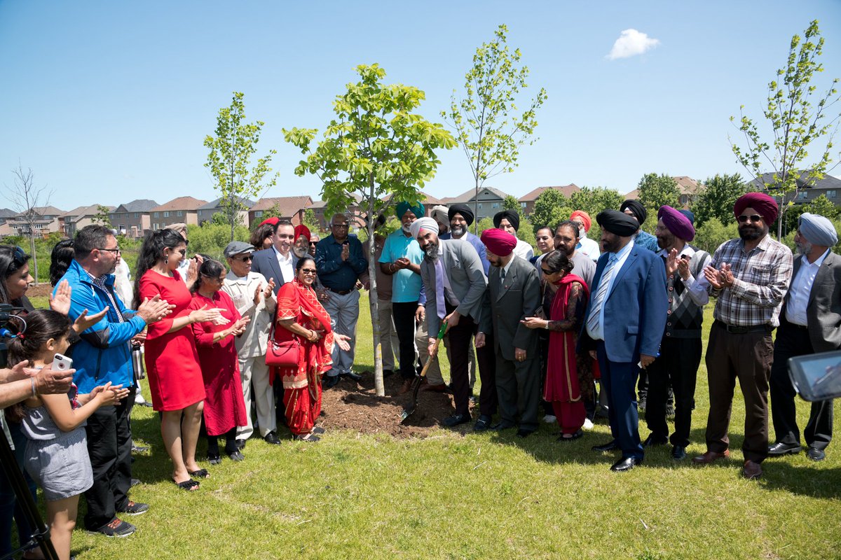 CityBrampton's tweet image. Thank you to all who joined us at the official opening of Komagata Maru Park on June 22! This event was the first Canadian commemoration of the #KomagataMaru incident outside of British Columbia. Bramptonians, descendants of the survivors of the ship, and dignitaries attended.
