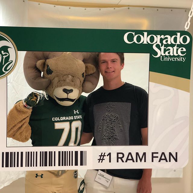 Momzageek's tweet photo. Orientation! https://t.co/bxwx6XybOb https://t.co/z6U9iukrXK