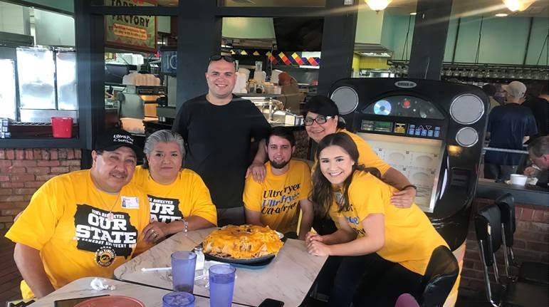 Ultrafryers's tweet photo. Last Saturday we had 12 amazing Ultrafryer volunteers go out to @HavenForHope in San Antonio to conduct some volunteer work. We assisted with the organization and created of a system for their clothing department, we had a blast doing it, and shared some giant nachos afterwards! https://t.co/ju4efTRSz2
