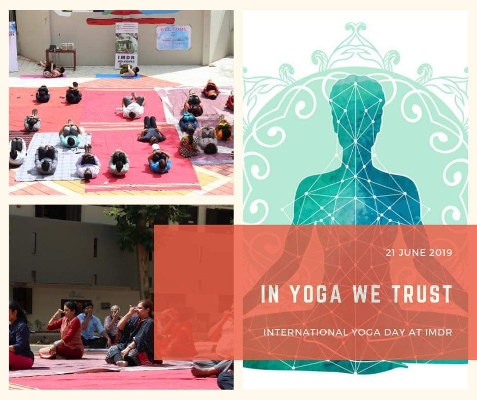 ImdrPune's tweet image. The Bhagwad Gita says,"#Yoga is the journey of the self,through the self,to the self." At #IMDR, we pride on being a platform to enable self discovery &amp;amp; growth, we celebrated the #InternationalDayofYoga on June 21,with a guided session of yoga. #WeAreIMDR