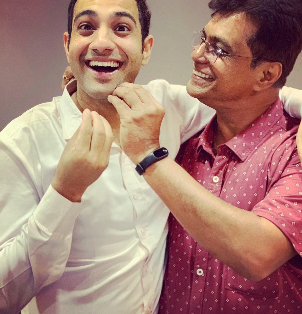 DanceWithChirag's tweet photo. #makeupartist Nandu Dada #dwcteam #dwcshows #dwcindia https://t.co/26W46UMAYx