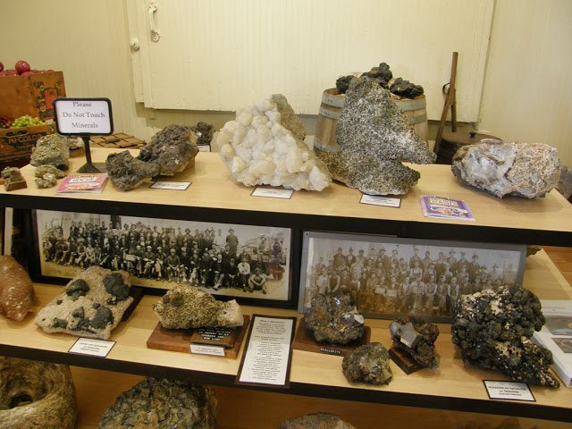 KDOTHQ's tweet photo. No need to mine for a great place to visit this summer! We got you covered! Check out today's post about Galena's Mining and Historical Museum, located on historic Route 66!  #MotoringMonday. 
https://t.co/iWAlxSOc9o https://t.co/7Kcbq8nYiJ