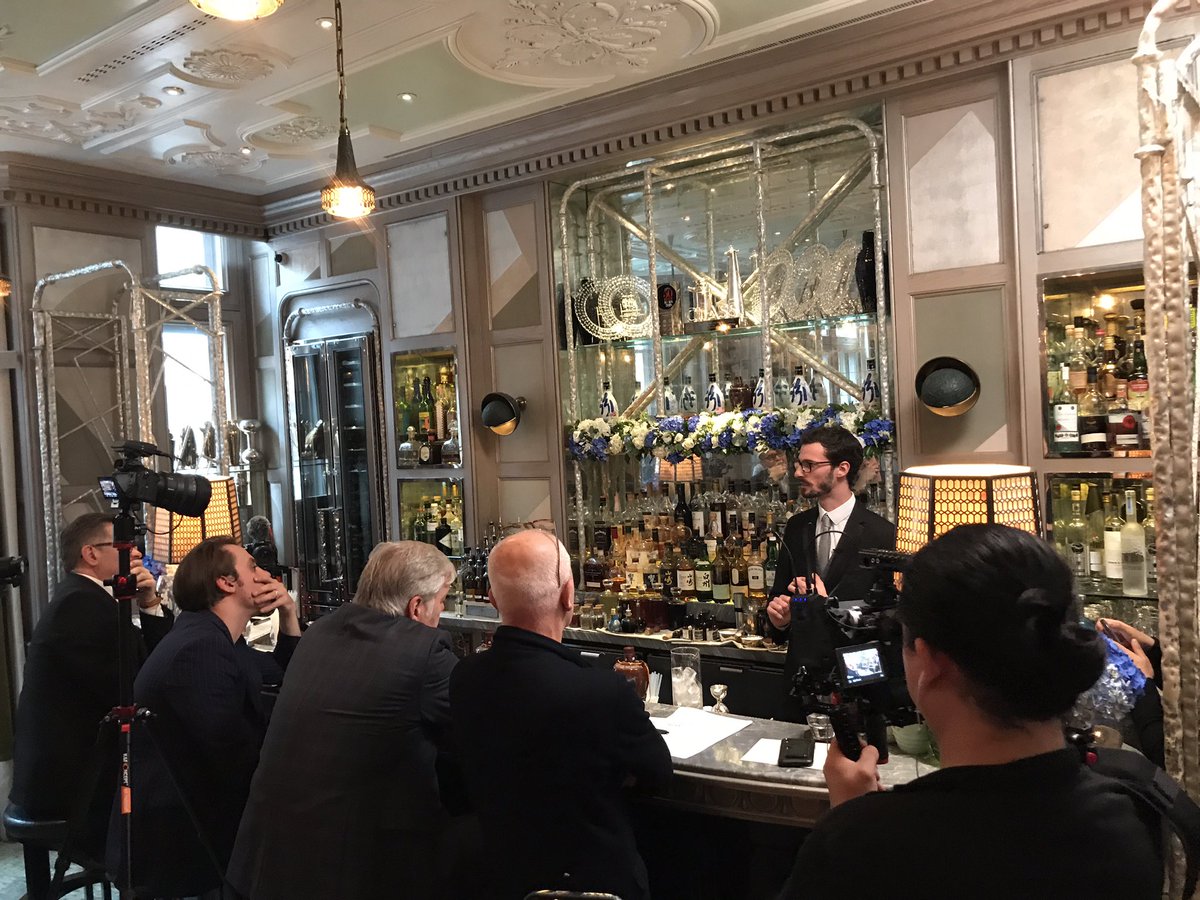 ellencmanning's tweet image. Spent the afternoon learning about Baijiu for work, in rather a lovely backdrop #freelance #drinkswriting #baijiu