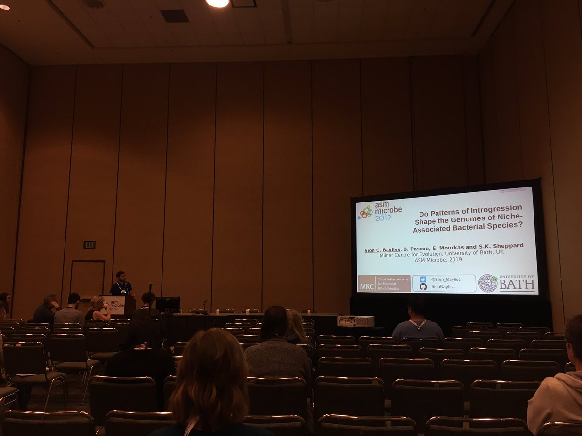@Sion_Bayliss talking about niche associated genes at #Asmmicrobe <a href="/sheppard_lab/">Sheppard Lab</a>