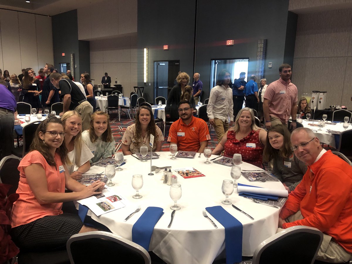 OlympiansAD's tweet image. East attending the Champions Together Luncheon/banquet ⁦@ChampsTogether⁩ ⁦@IHSAA1⁩