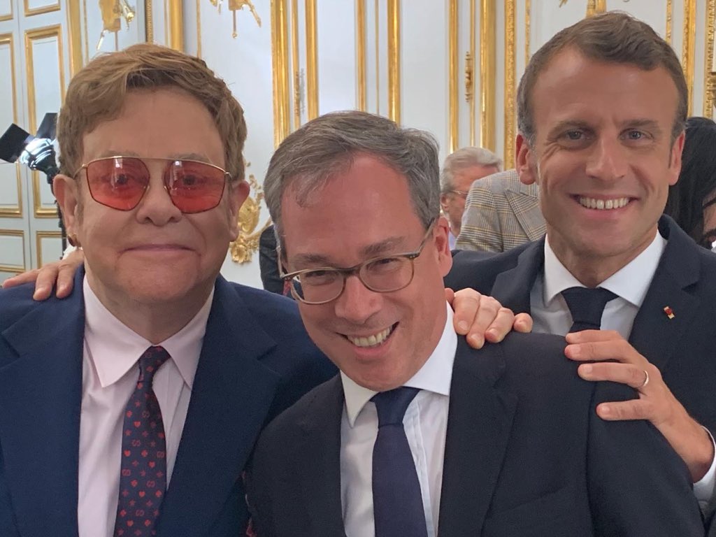 Ed Llewellyn on Twitter: "Huge congratulations to Sir @eltonofficial on being award the 🇫🇷Legion d'Honneur by President @EmmanuelMacron for a lifetime of musical achievement- and for his tireless fight against AIDS through @