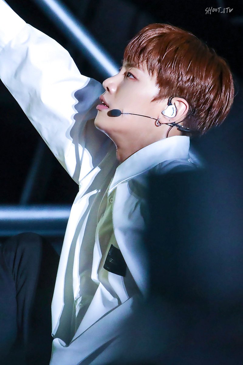 _SHOOTIT's tweet photo. 190615 K-pop Artist Festival

은은한 달빛 ;

@2014_HOTSHOT 
#준혁 #최준혁 #Junhyuk #핫샷 #HOTSHOT https://t.co/j3VZfPSaTt