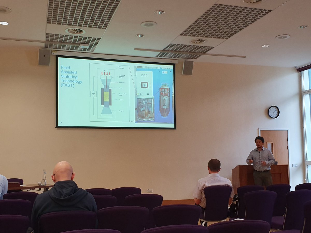 FAST-DB! <a href="/olb222/">Oliver Levano</a> presenting his work, fantastic talk! #LowCostManufacturing #STARTitanium