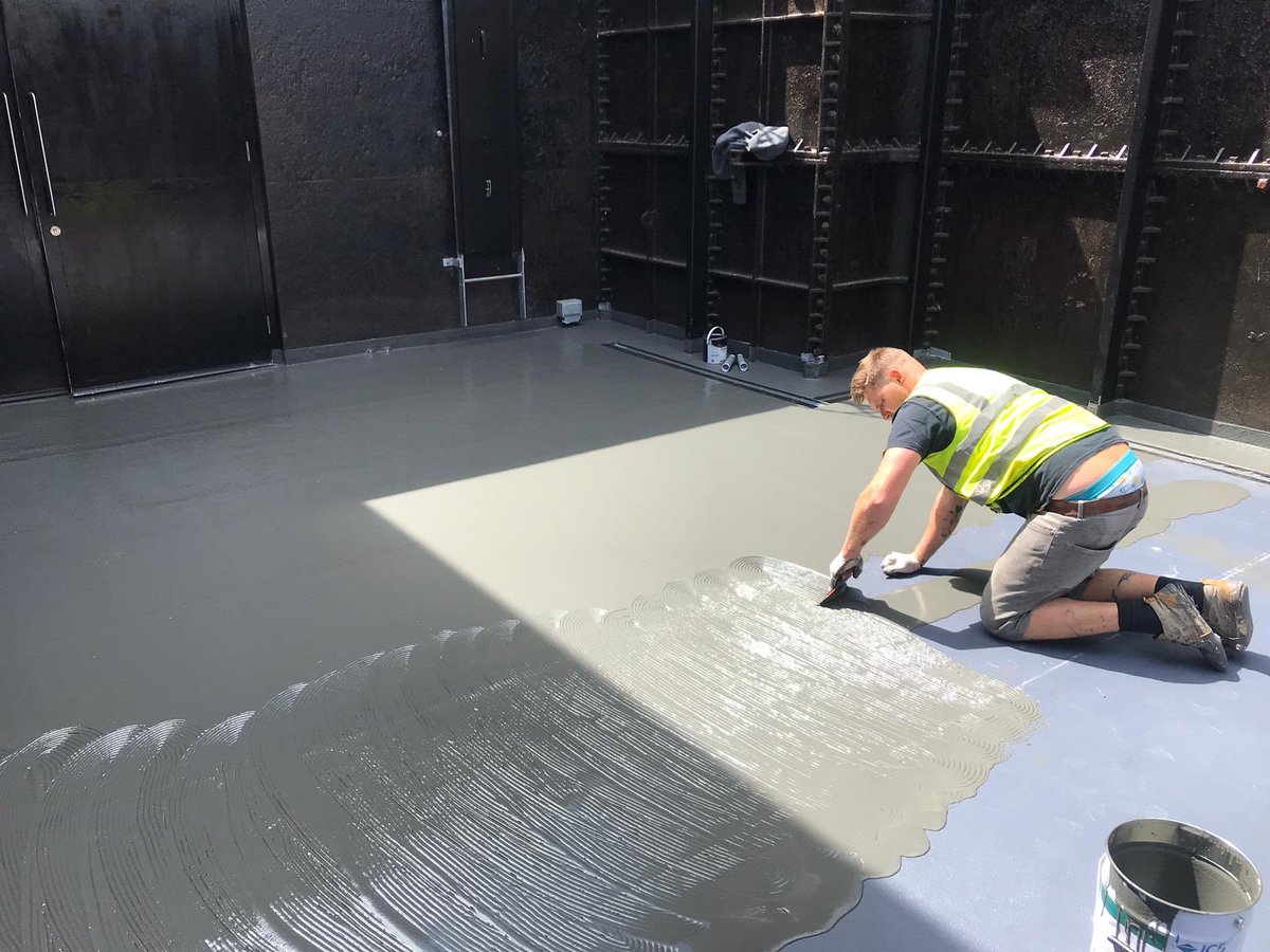 collierroofing1's tweet photo. Goldsmiths University old water tank roof complete π₯π₯ fleet Ld pmma #fleetpmma #fleet30 #pmma https://t.co/Va0SjI7xxs