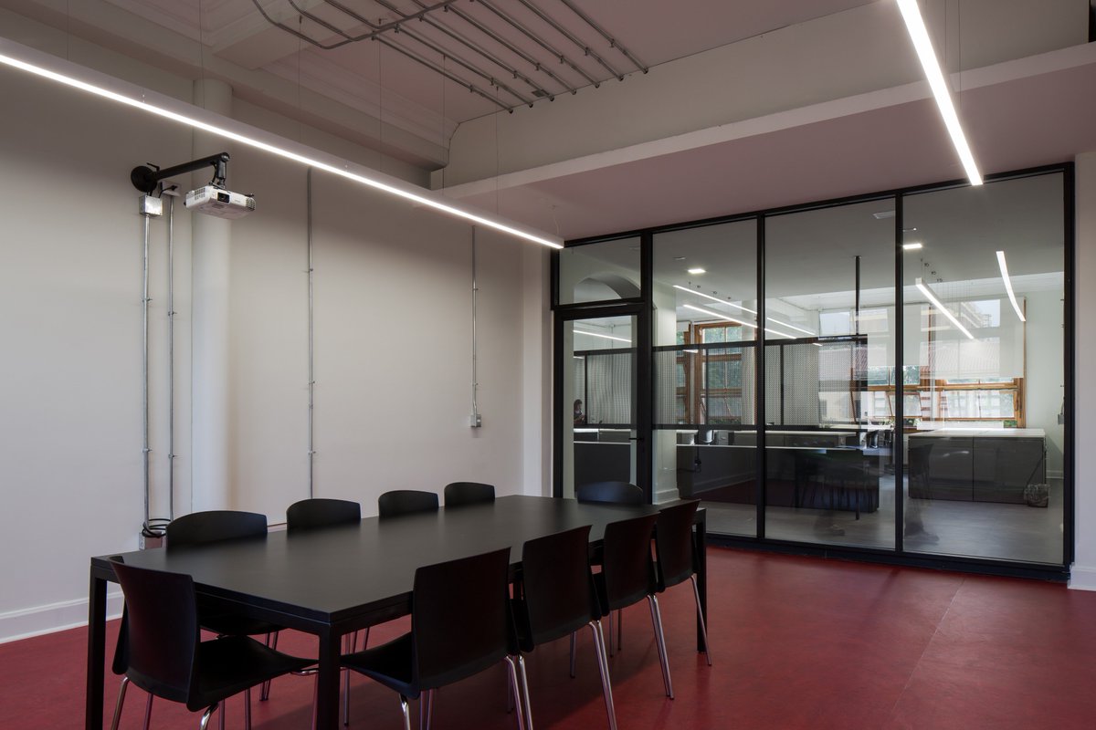 ¿Sabías que puedes estudiar Arquitectura <a href="/USanSebastian/">Universidad San Sebastián</a> en diversas ciudades de Chile? Tenemos escuelas en Santiago, Concepción y Puerto Montt, siendo la carrera de Arquitectura con mayor presencia en el país #SoyUSS #SomosUSS